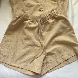 Women's Drawstring Linen-Blend Shorts in Beige